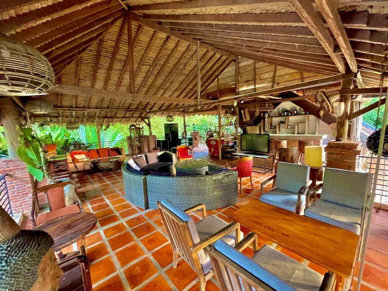 Sabbay Kep Hotel Ngoại thất bức ảnh